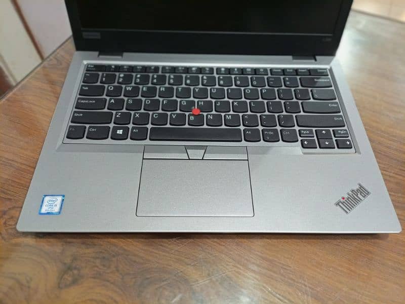 ThinkPad X1 Carbon And L390 4