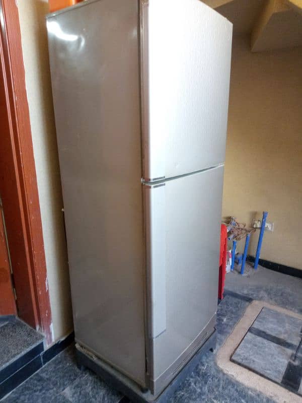 PEL XL Size Refrigerator For sale 2