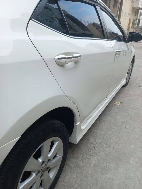 Toyota Altis Grande 2017 10