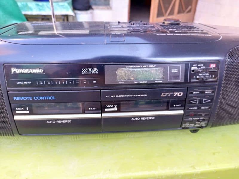 double cassettes and cd player automatic 0