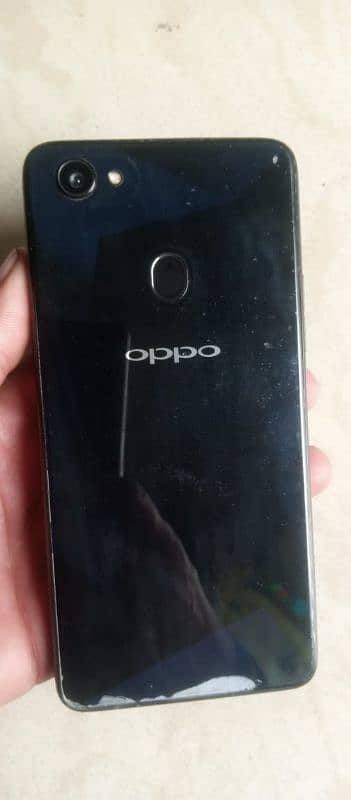 oppo f7.4. 64.03054128516 2