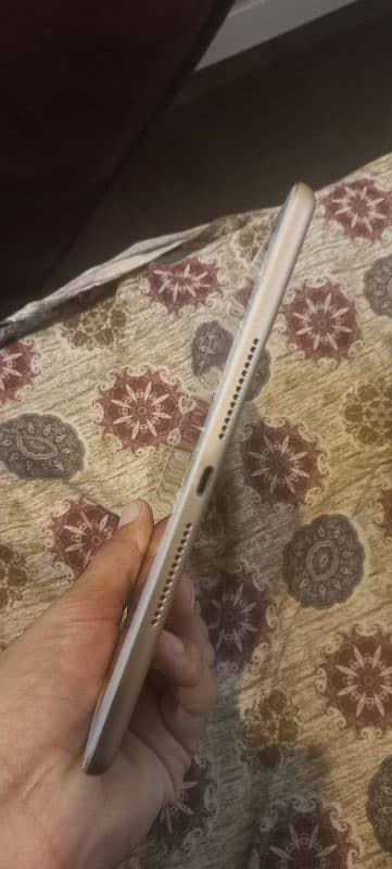 Apple Ipad 7th Gen 128 GB 3