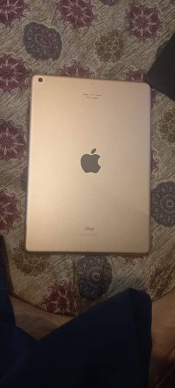 Apple Ipad 7th Gen 128 GB 5