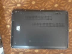 8/10 condition laptop(local from Choa Saiden shah will be prefered)