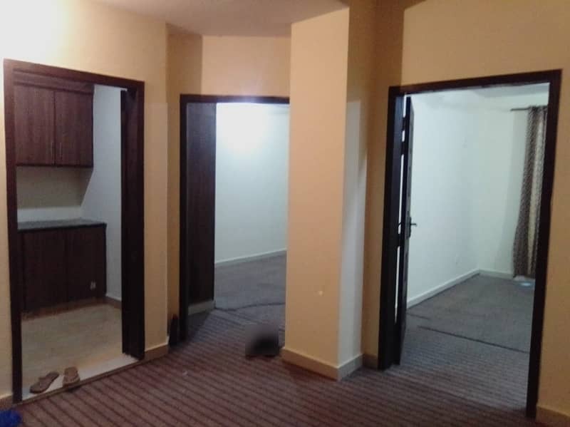 850 Square Feet Flat For sale In The Perfect Location Of Margalla View Housing Society 0