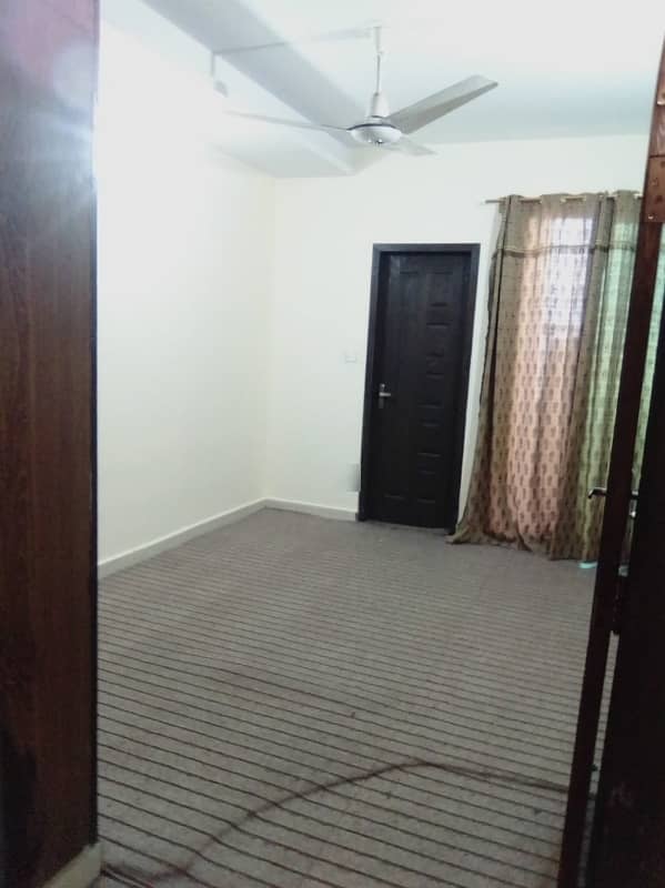 850 Square Feet Flat For sale In The Perfect Location Of Margalla View Housing Society 6