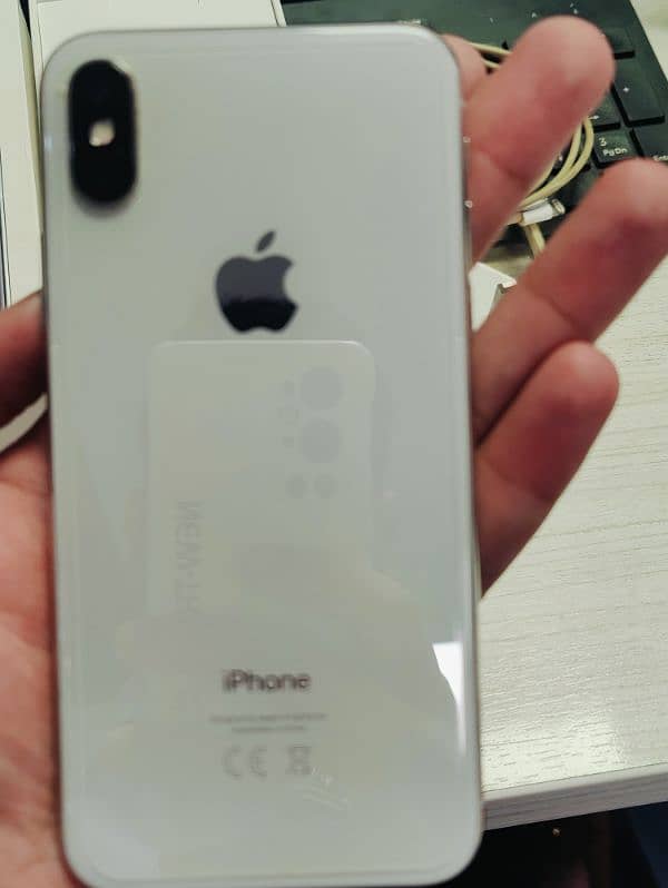 Iphone X 256GB, PTA approved, single hand used 11