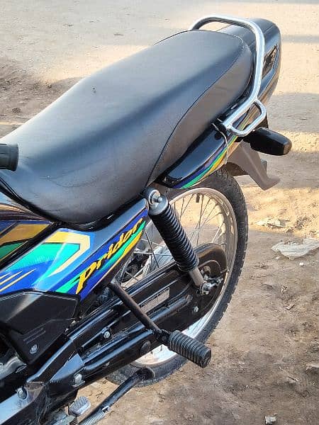 Honda Pridor 100cc black 3