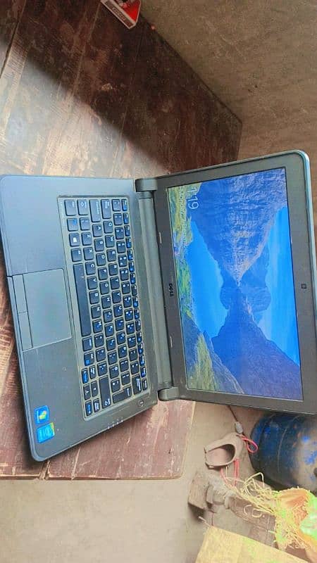 laptop  urgent sale 1