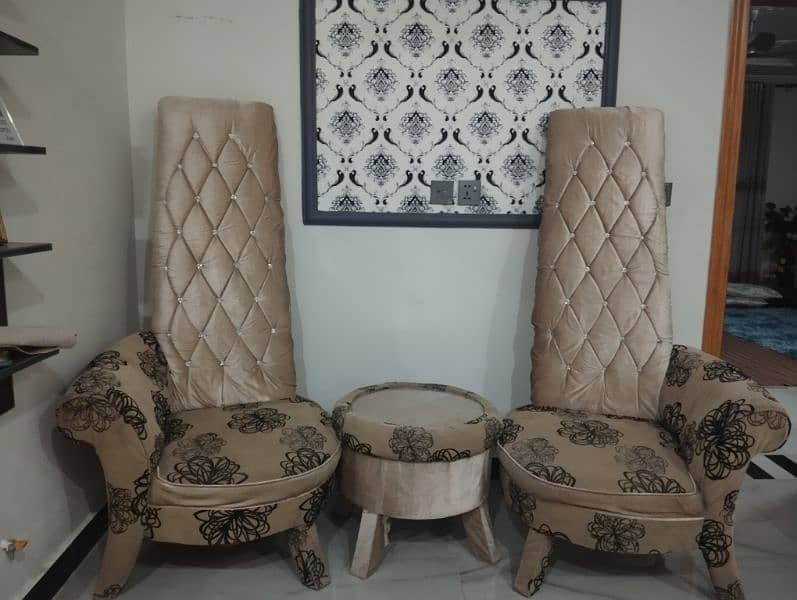 Sofa Chairs Set with Round Table 1