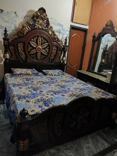 Double size bed full set in new condition