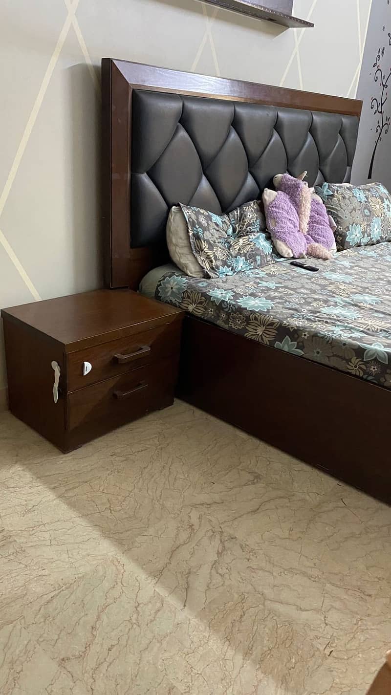 Complete bedroom furniture 5