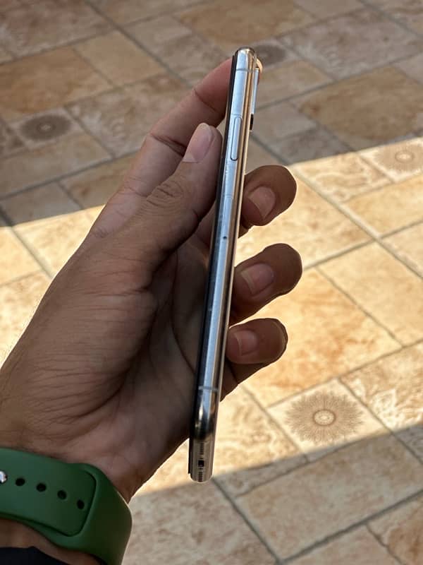 iphone x non pta 64gb all ok 10by 9 condition 1