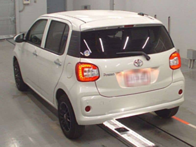 Toyota Passo 2023 XL-S PACKAGE (FULLY LOADED) - PEARL WHITE 4