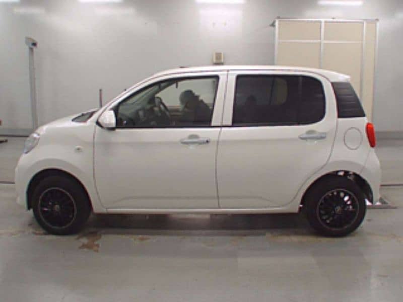 Toyota Passo 2023 XL-S PACKAGE (FULLY LOADED) - PEARL WHITE 7