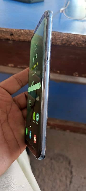 Samsung Galaxy S 9 Dual Sim. 64GB Edge Screen 2