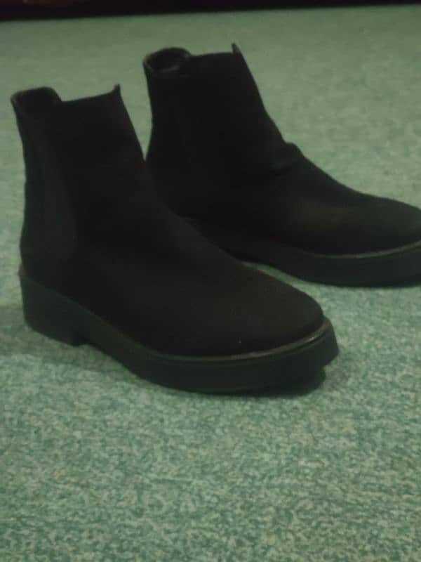 Chelsea suede boots original Branded (glamourus uk size 8) 4