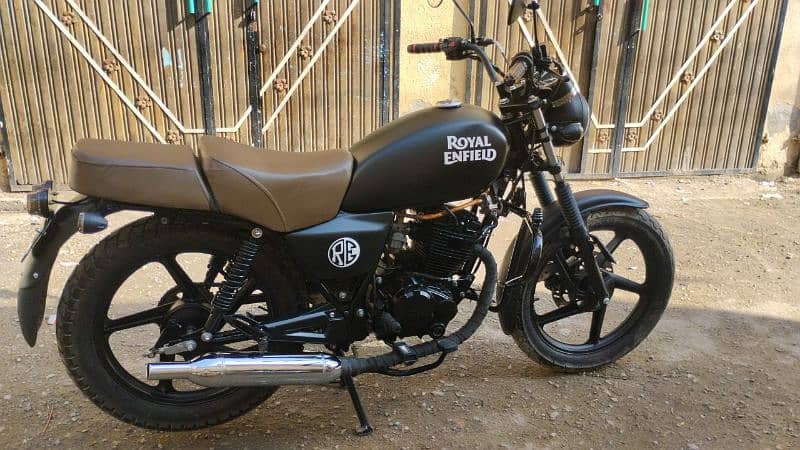 Modified Ravi piaggio 125 Royal enfield 2