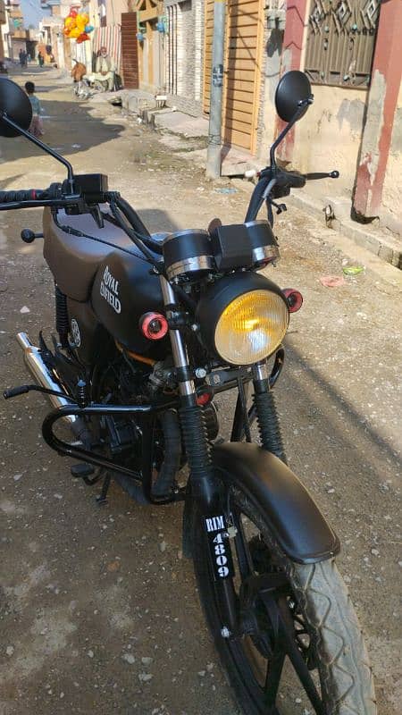 Modified Ravi piaggio 125 Royal enfield 3