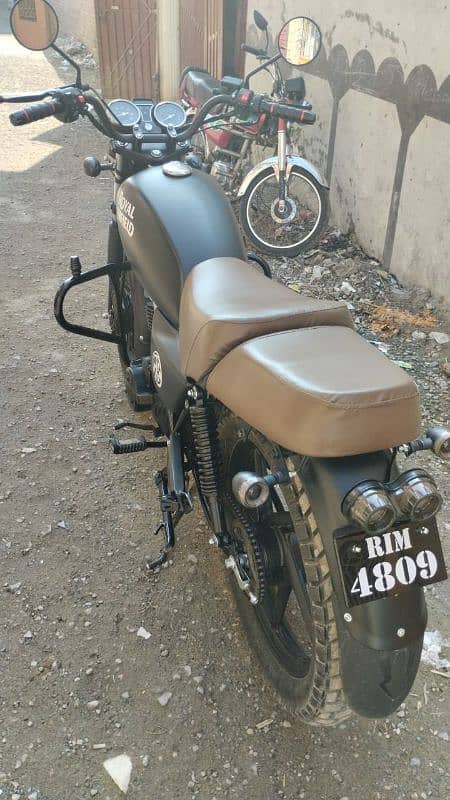 Modified Ravi piaggio 125 Royal enfield 4