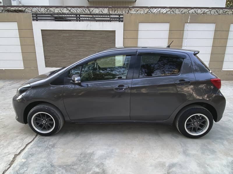 Toyota Vitz 2014 Spider shape 3