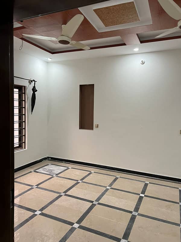 BRAND NEW GROUND PORTION FOR RENT LOCATION JAN COLONY 5