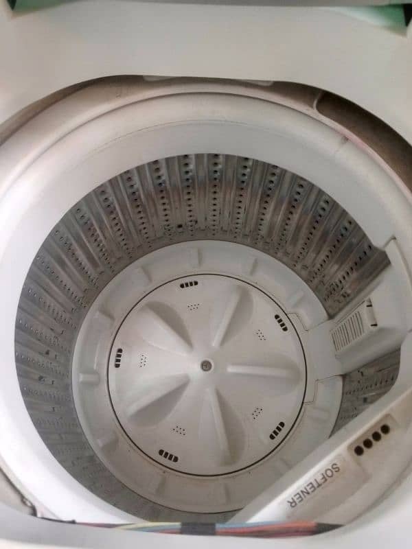 LG Automatic 7 kg Washing machine 2