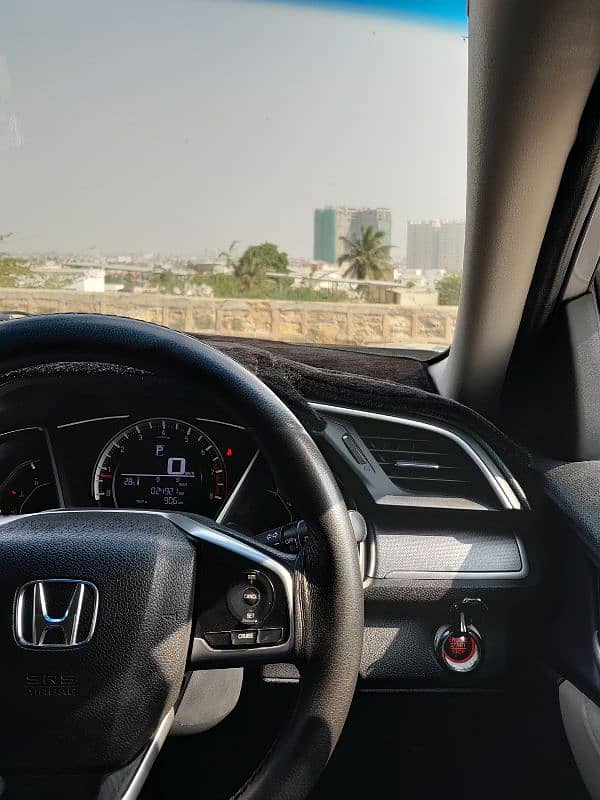 Honda Civic Oriel 2018 13