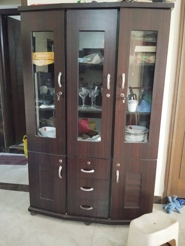 Beautiful and quality guaranteed furniture for sale 0