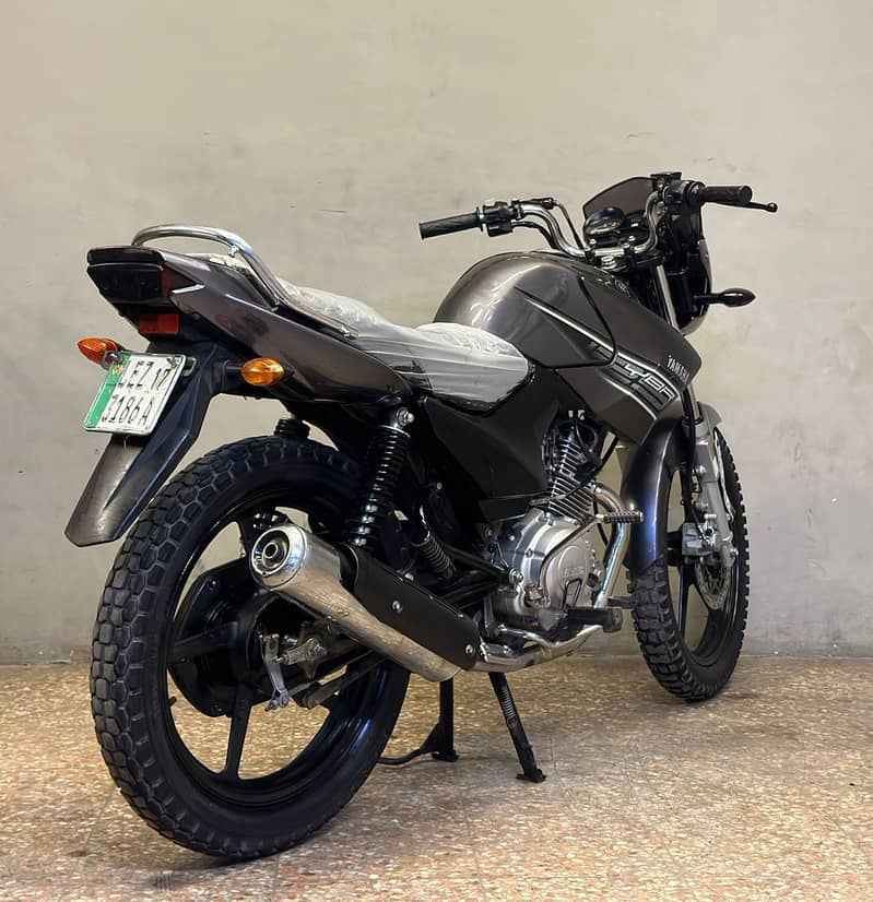 Yamaha YBR 125 2017 3