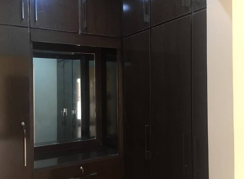 01 KANAL DESIGNER LUXURY UPPER PORTION AVAILABLE FOR RENT 12