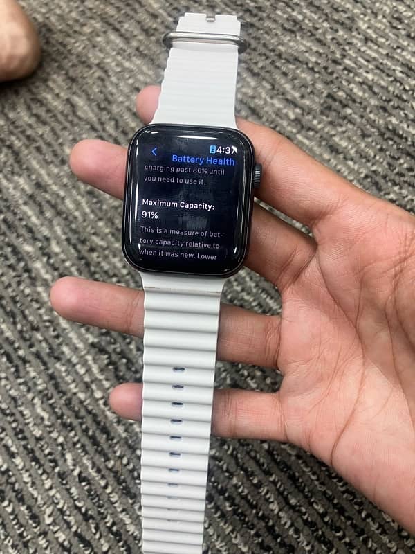 apple Watch Series 6 44mm Black 91BH 2