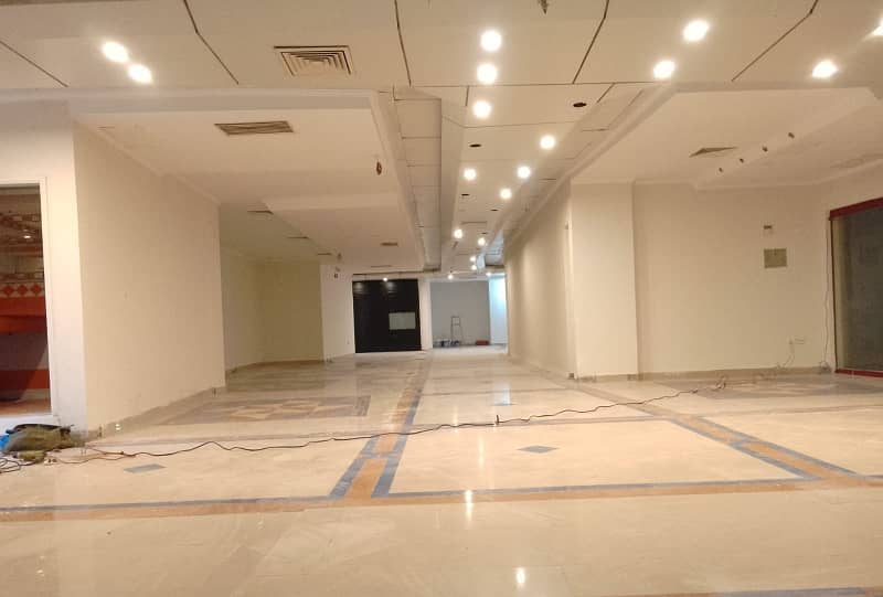 1300 Square Feet Brand New Corporation Office For Rent At Main Boulevard Gulberg 3 Lahore 8