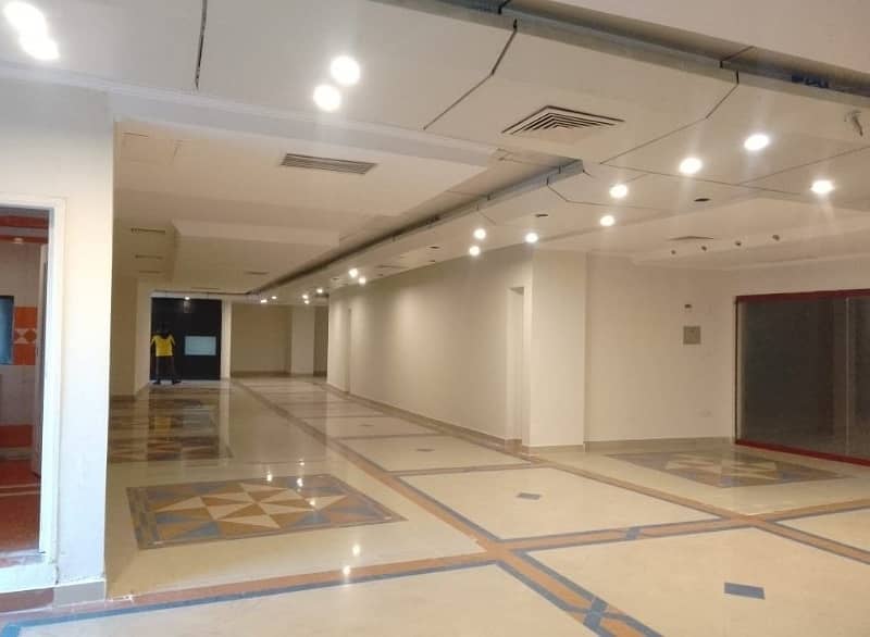 1300 Square Feet Brand New Corporation Office For Rent At Main Boulevard Gulberg 3 Lahore 11