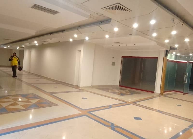 1300 Square Feet Brand New Corporation Office For Rent At Main Boulevard Gulberg 3 Lahore 18