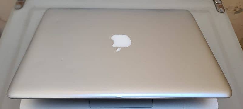 macebook pro 0