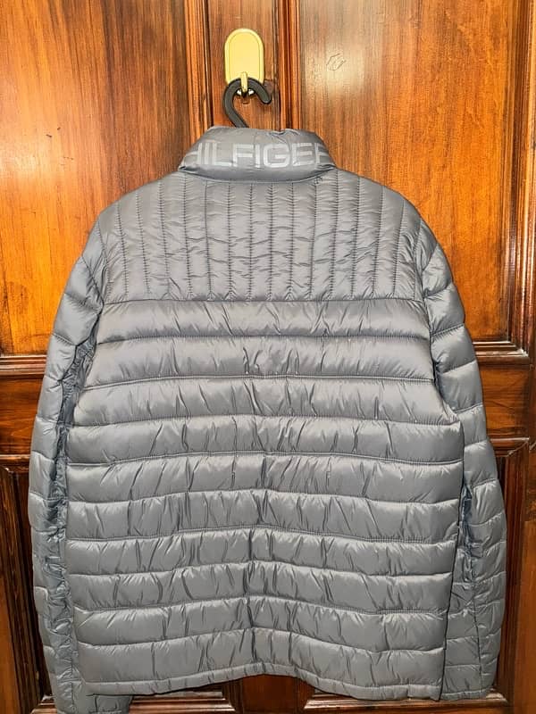 Tommy Hilfiger Jacket/Puffer (100% Original) 1