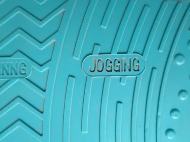 viberating jogging, running and walking machine 2