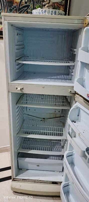 pel fridge ( L size ) no repair 2