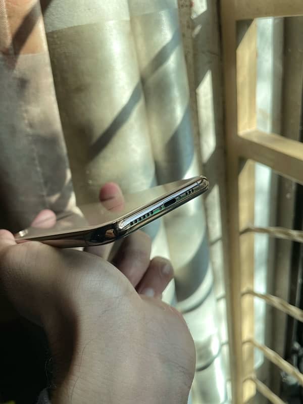 iphone XS PTA APPROVED 2