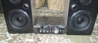 amplifier with speakers brand new 03038057355