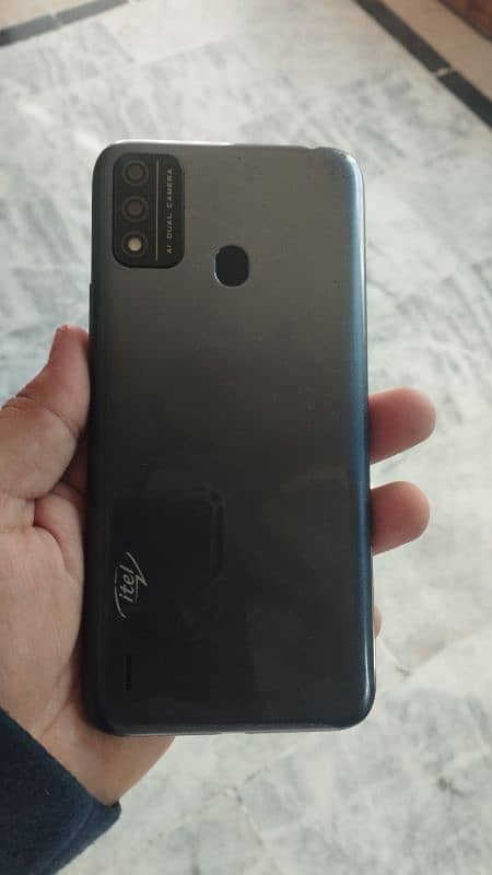 itel A48 DUAL 4G MOBILE 2