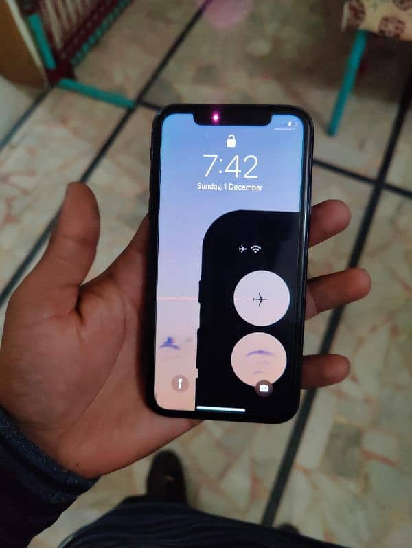 iPhone 11 urgent sale 0