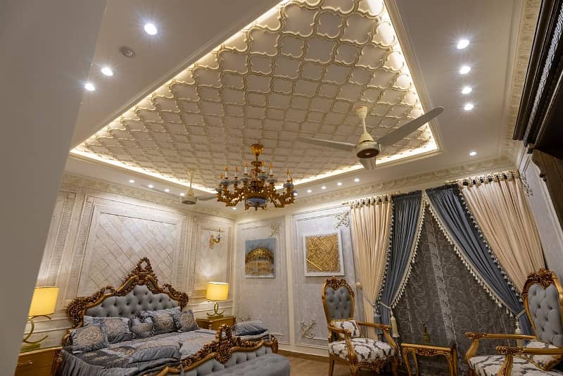 1 KANAL ORIGINAL FAISAL RASOOL SPANISH DESIGN BUNGALOW WITH FULL BASEMENT AND FULLY FURNISHED FOR SALE NEAR TO PACKAGES MALL. 14