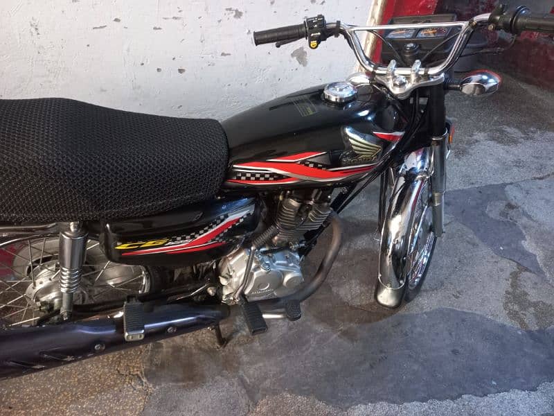 Honda CG 125 Urgent For Sale | Honda In Bikes | Total Geniune 3