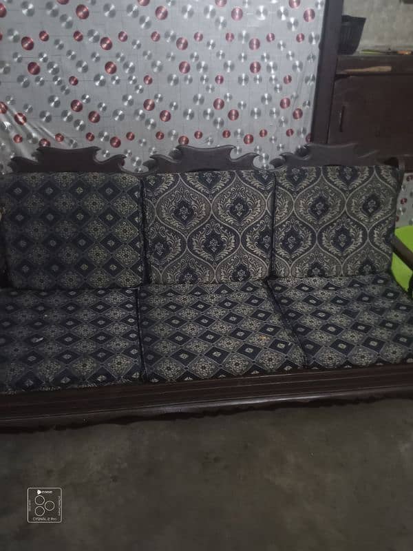 ek teen wala/ek do wala sofa sale gaddiyan bhi hai Saath 9