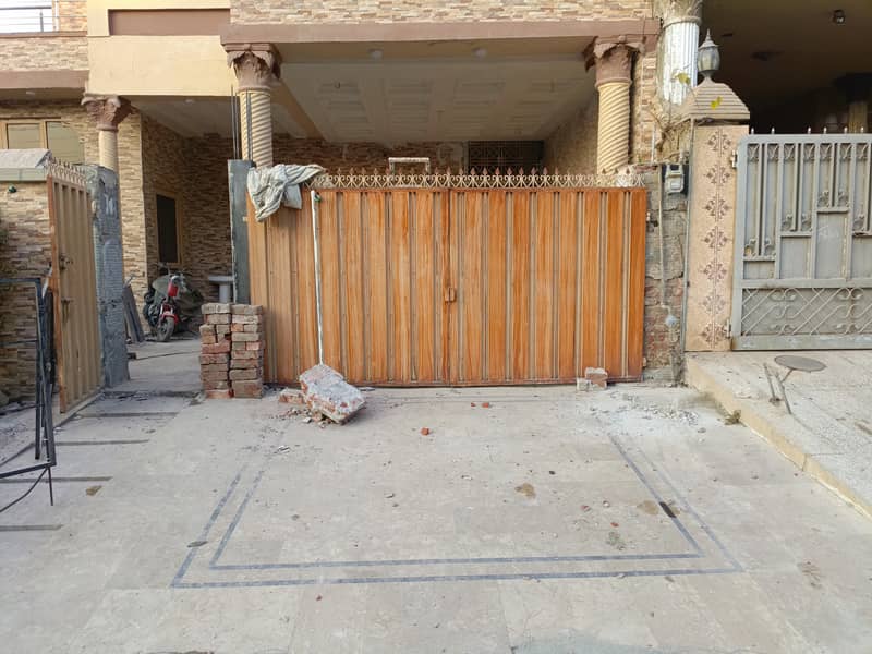 Used Iron gate for sale 0