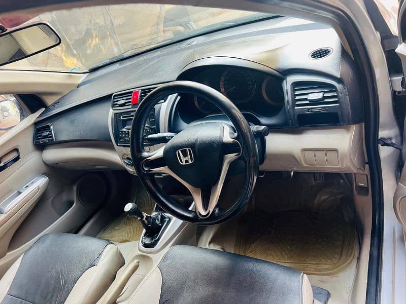 Honda City 2015 Manul 1.3 minor touching on 1piece 4