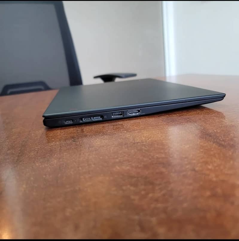 Lenovo Thinkpad X1 Carbon i5 8th Gen . . . ultraslim Lightweight Machine 2