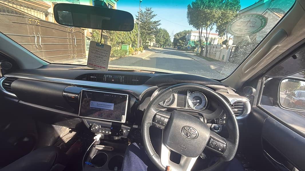 Toyota Hilux V Revo 4*4 2.8 2021 8